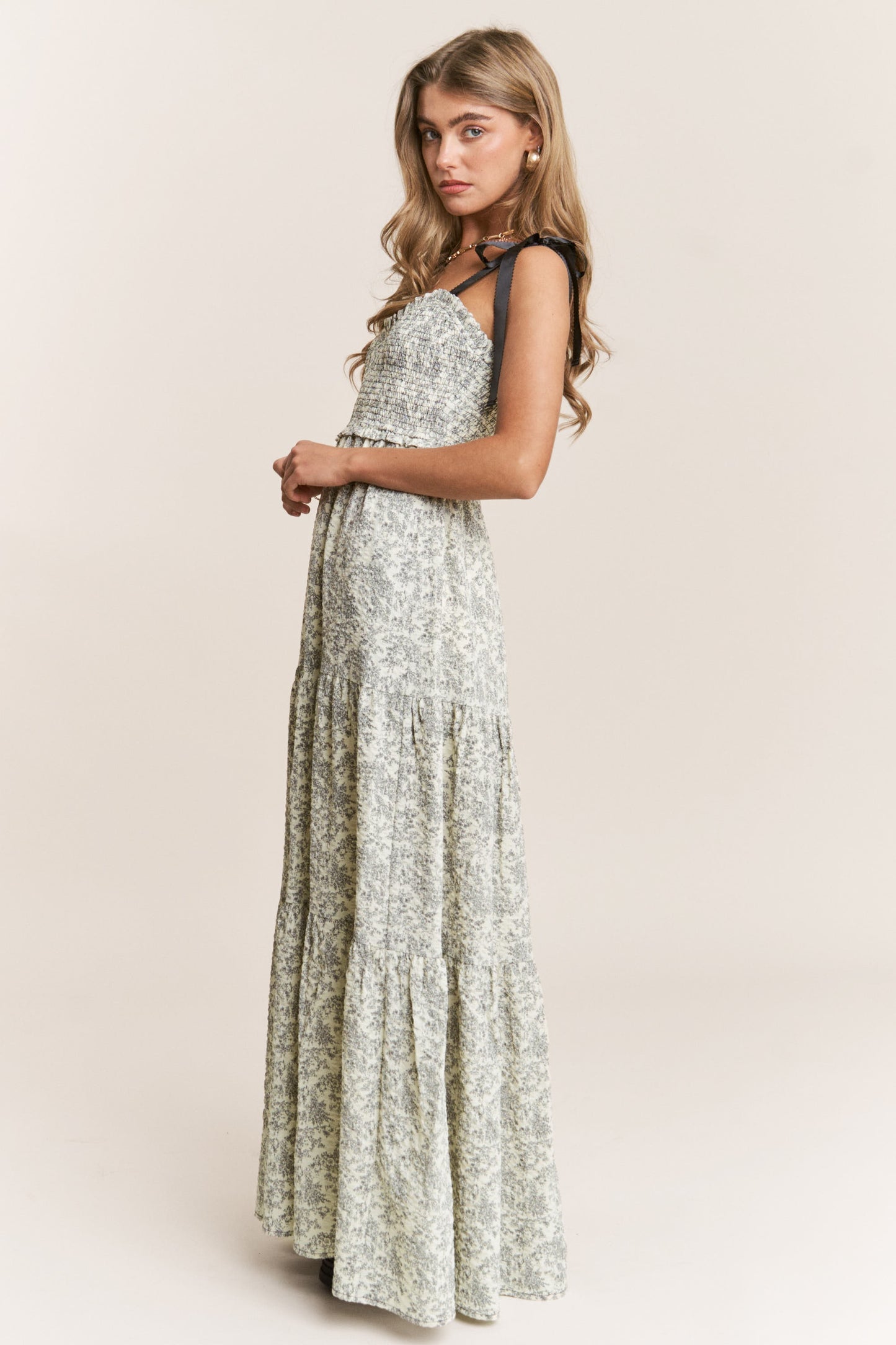 Exquisite Marvel Dress (Floral Black)