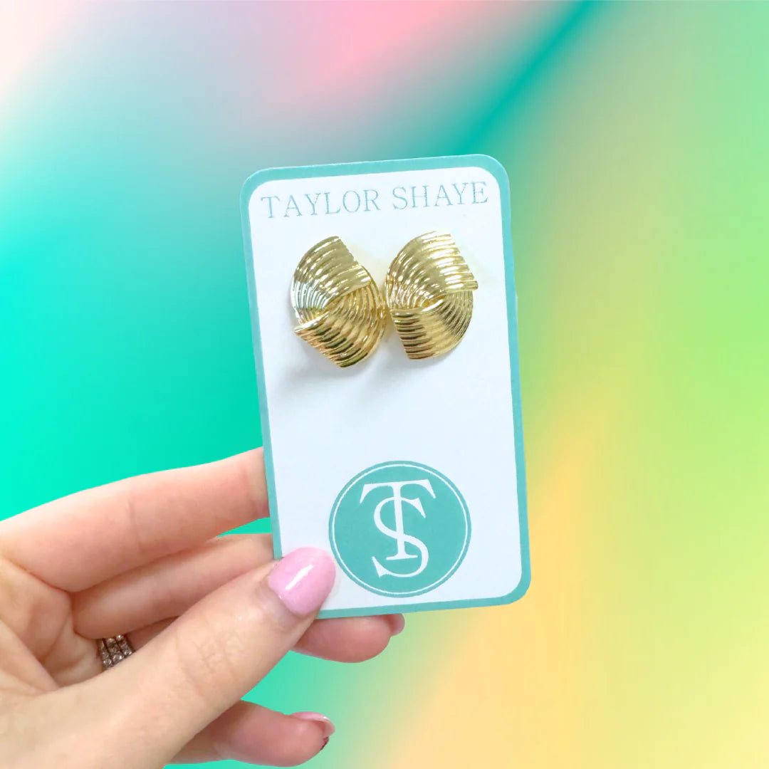 Wave Studs