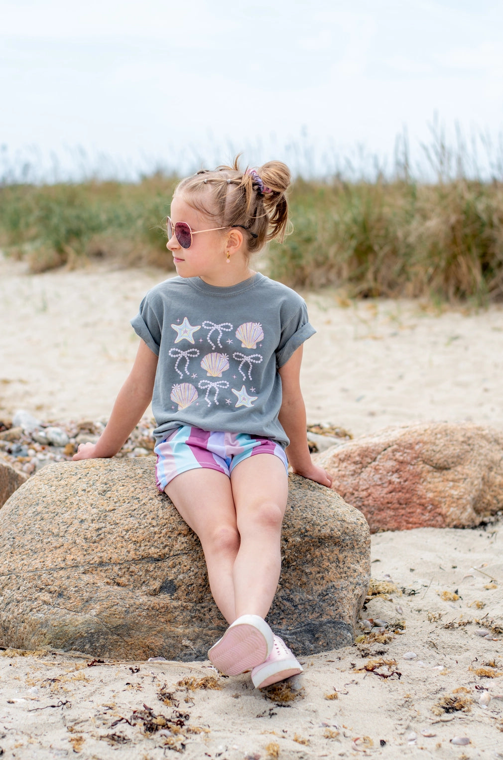 Beach Pearls | Girls Summer Tee (Gray)