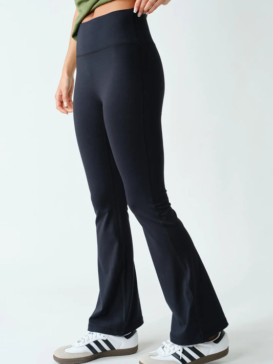 Butter Soft Venice Seamless-Front Flare Pants