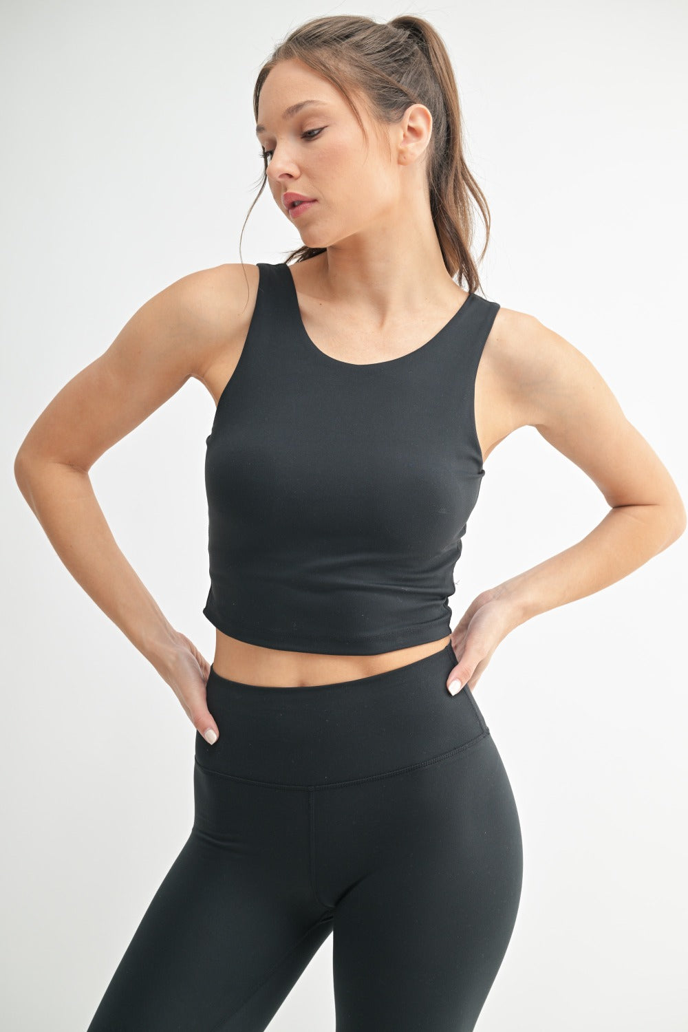 Venice Cloud Light Scoop Active Tank (Black) (built in bra)