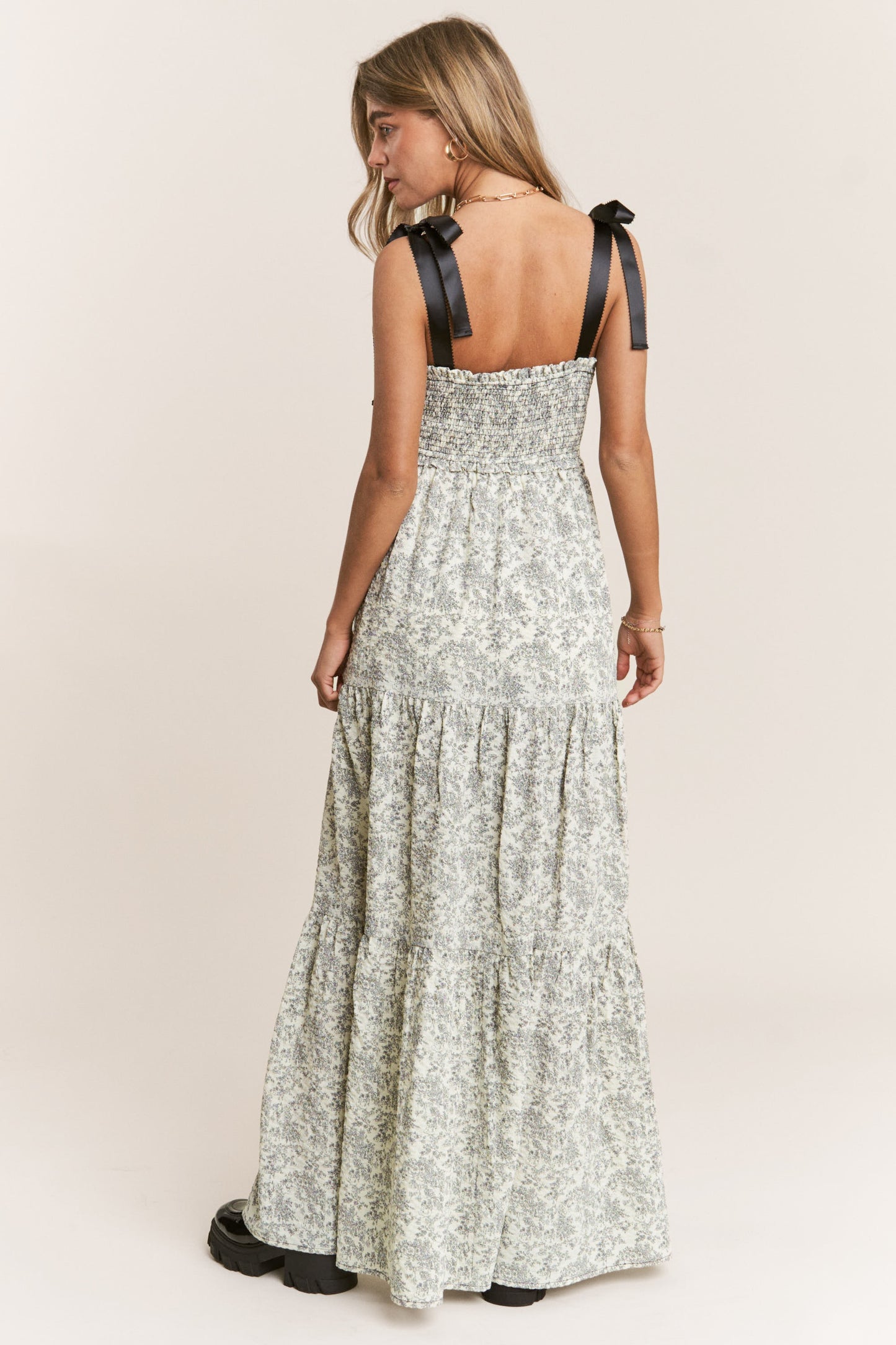 Exquisite Marvel Dress (Floral Black)