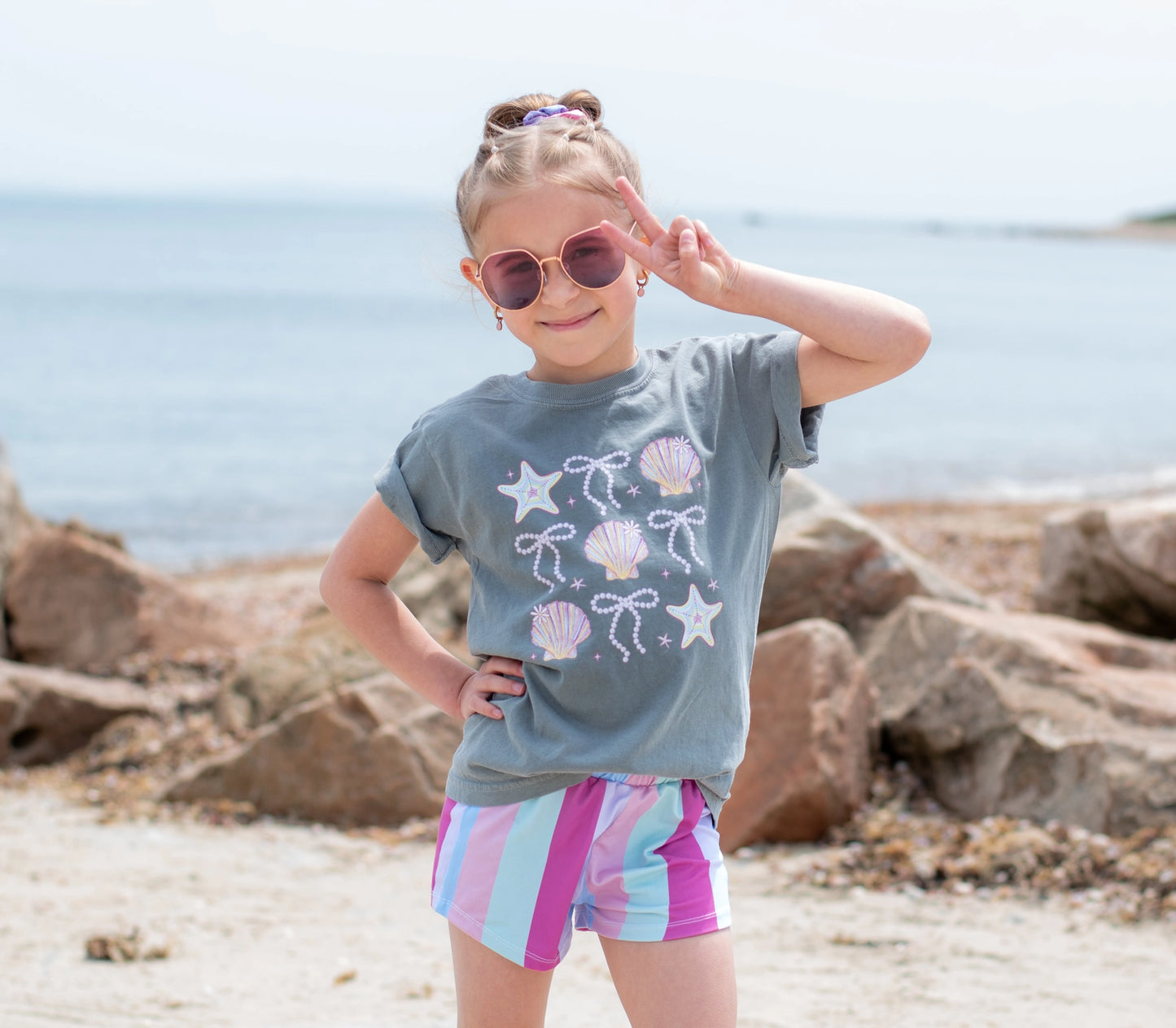 Beach Pearls | Girls Summer Tee (Gray)