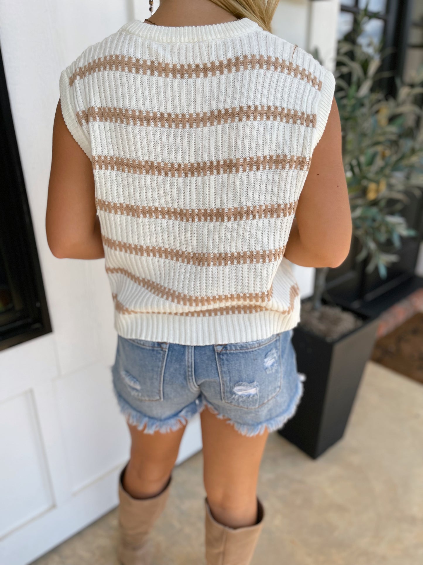 Cutest Spirit Top (Ivory/Taupe)