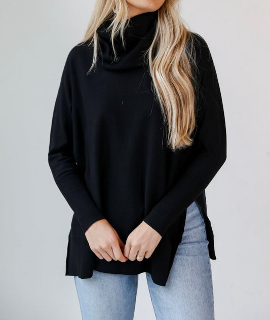 Gabby Turtleneck Oversized Sweated (Black)