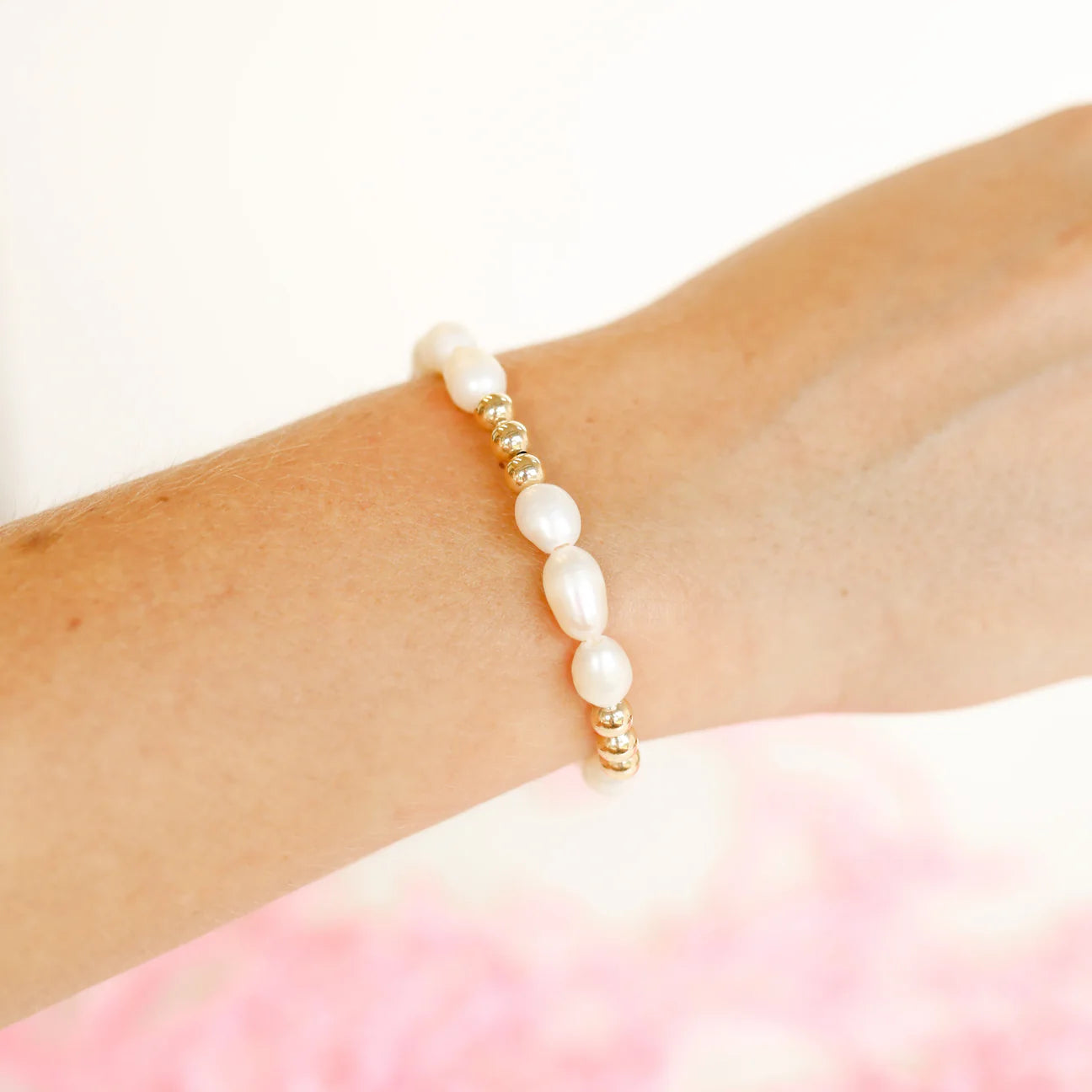 Willow Pearl Bracelet in Gold