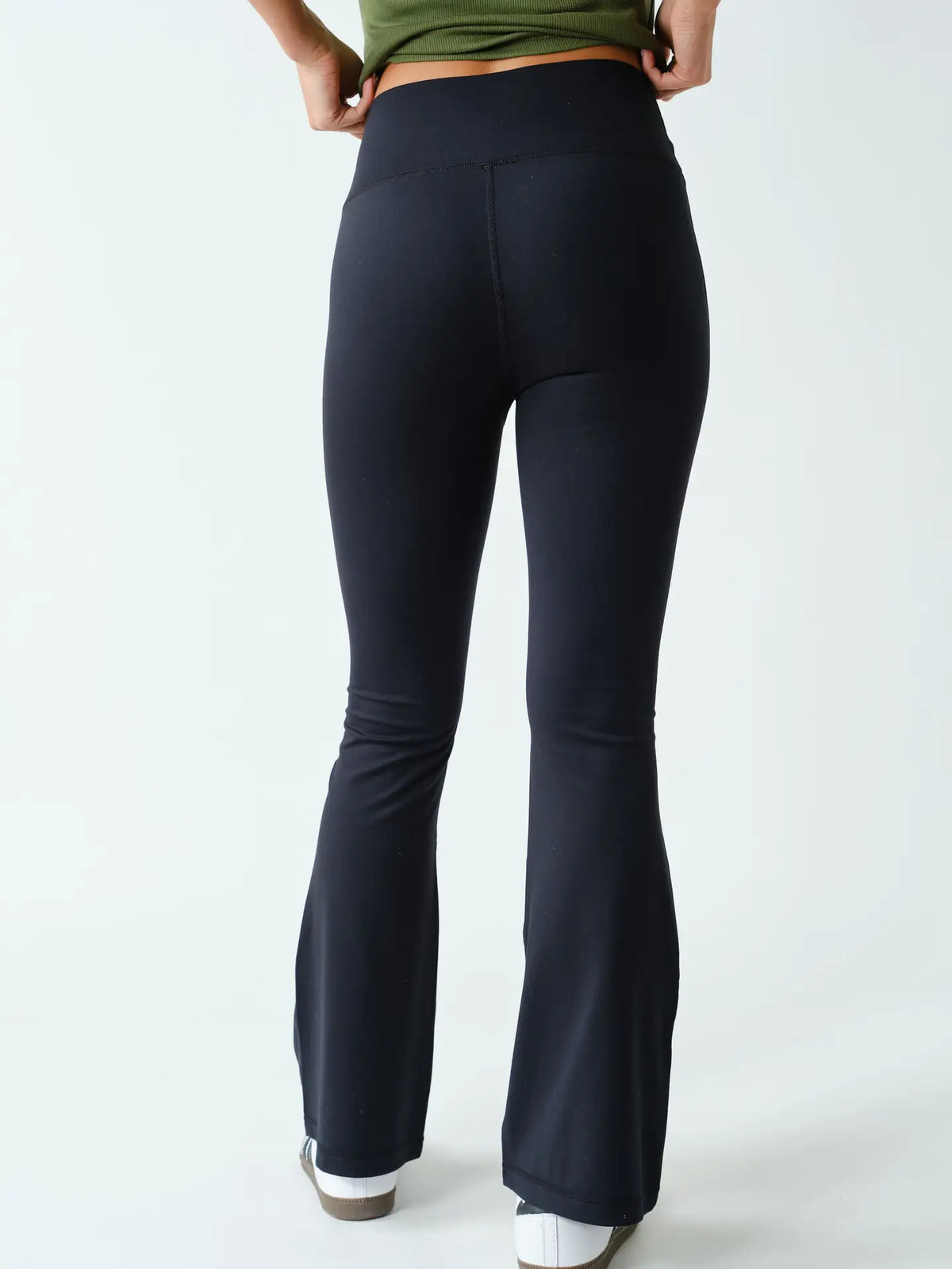 Butter Soft Venice Seamless-Front Flare Pants